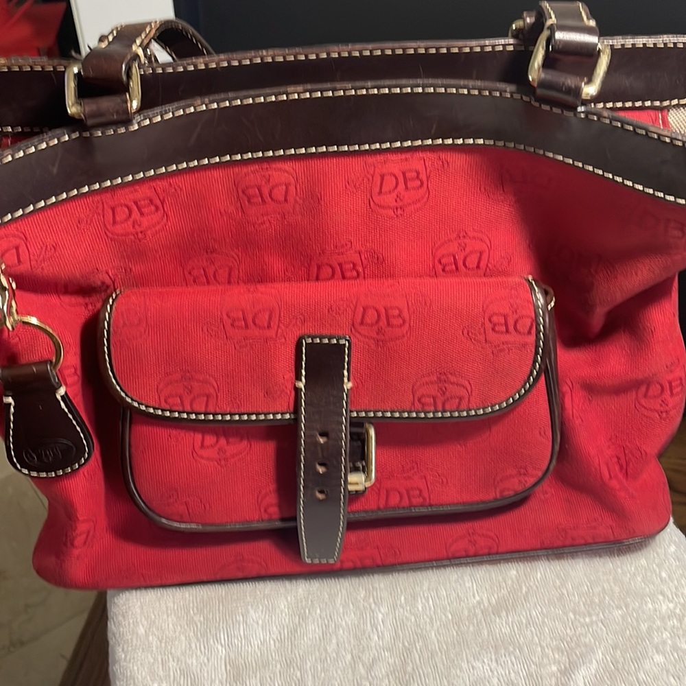Dooney & Bourke Signature Fabric Top Zipper Tote - Picture 2 of 11